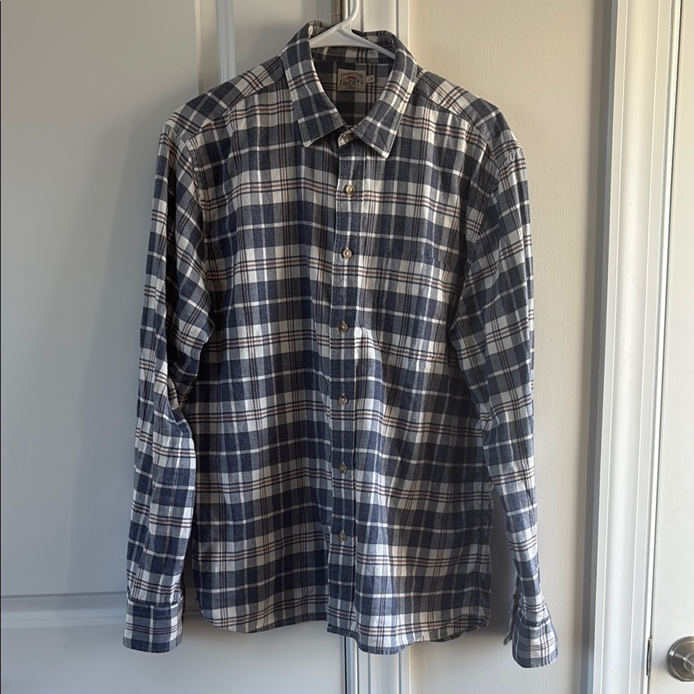 Faherty stretch featherweight flannel in Rainier Plaid - L